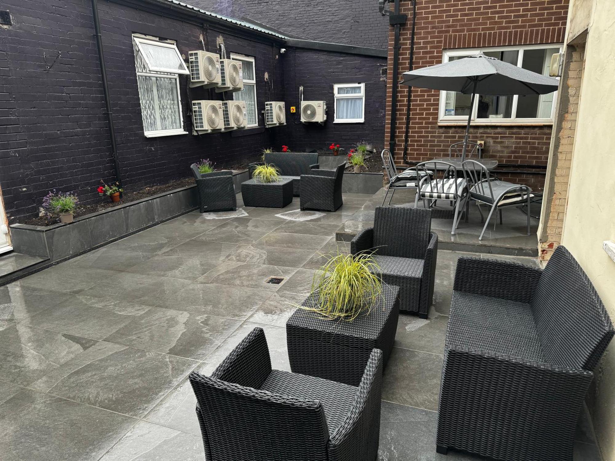 The Court House Hotel Bolton Exterior foto